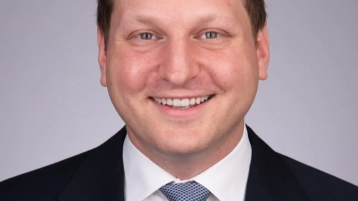 Goldman Sachs hired an AI infrastructure investment banking MD from SMBC