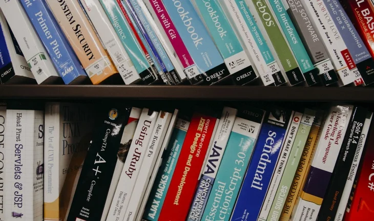 5 specialist programming languages to stand out in finance