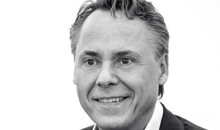 UBS spent $500m more on bonuses, but don't get too excited