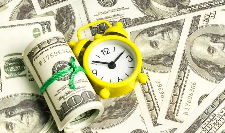 clock on money
