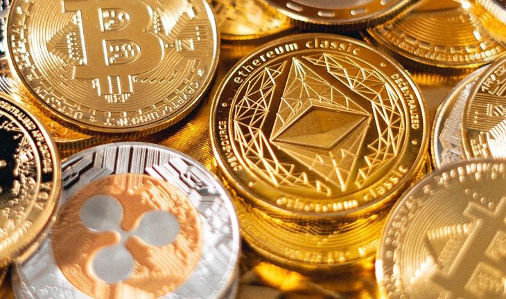 Deutsche Bank credit trader decides it's time to go crypto