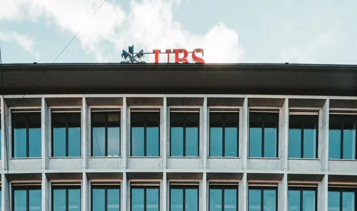 A ubs building and the logo 